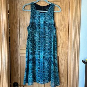 Karen Kane dress. Size XL. Fully lined with beautiful blues and greens.